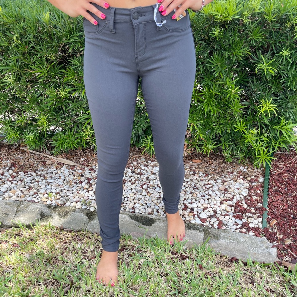 YMI Hyperstretch jeans NWT jetset